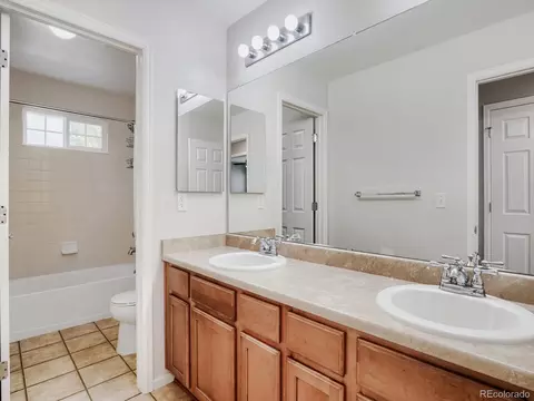 Bath - 24625 E Chenango Dr, Aurora, CO 80016 photo 4 of 5