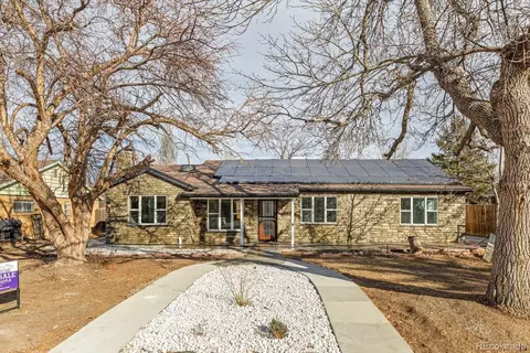 938 Salem St, Aurora, CO 80011