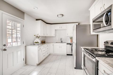 6607 Lee St, Arvada, CO 80004 photo 9