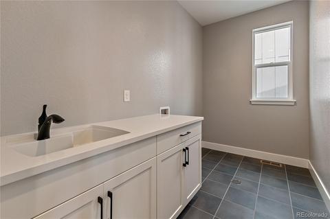 9986 E 59th Pl, Denver, CO 80238 photo 32