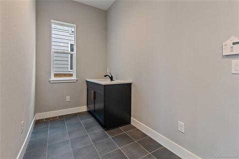 9986 E 59th Pl, Denver, CO 80238 photo 18