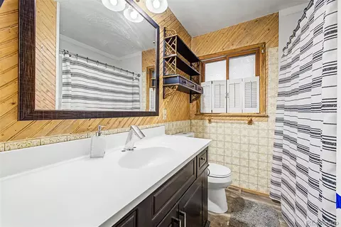 Bath - 145 Bailey Dr, Bailey, CO 80421 photo 1 of 2