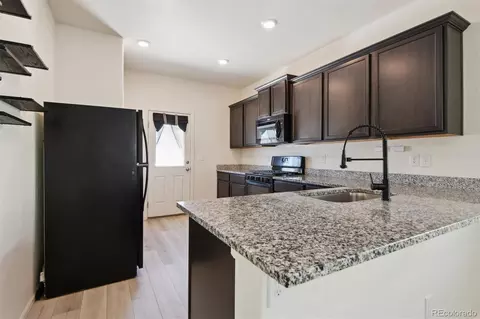349 Walnut St, Bennett, CO 80102 photo 8
