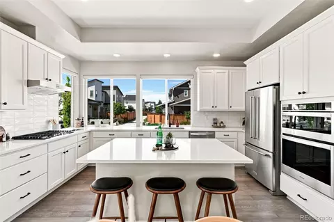 Kitchen - 9730 E 61st Pl, Denver, CO 80238 photo 5 of 7