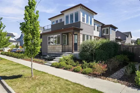 Exterior - 9730 E 61st Pl, Denver, CO 80238 photo 2 of 3