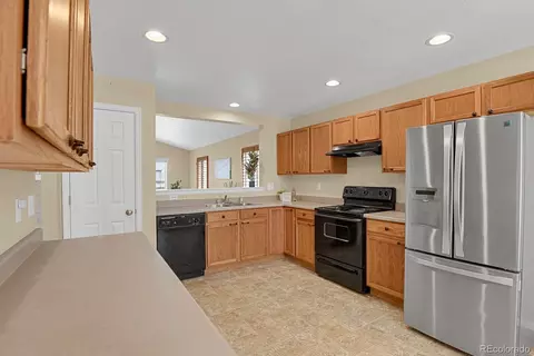 Kitchen - 6161 E 114th Ave, Denver, CO 80233 photo 3 of 4