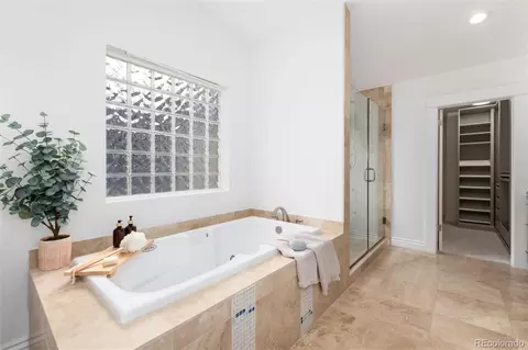 Bath - 1106 Steele St, Denver, CO 80206 photo 4 of 7