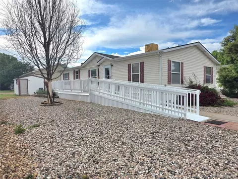 10739 Baily St, Longmont, CO 80504