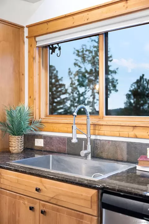 Kitchen - 229 Mohawk Trl, Pine, CO 80470 photo 5 of 5