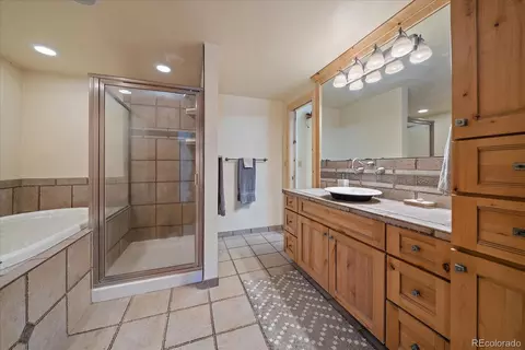 Bath - 34 Normandy Rd, Evergreen, CO 80439 photo 2 of 3