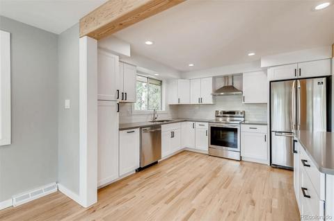 7763 E Navarro Pl, Denver, CO 80237 photo 7