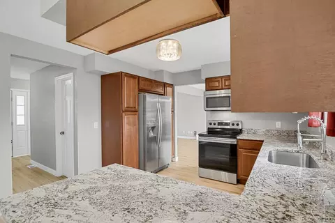 Kitchen - 17934 E Progress Pl, Centennial, CO 80015 photo 2 of 3