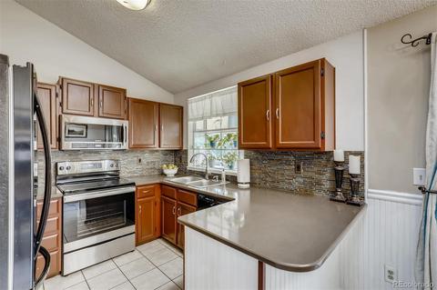 14764 E Scott Pl, Denver, CO 80239 photo 8