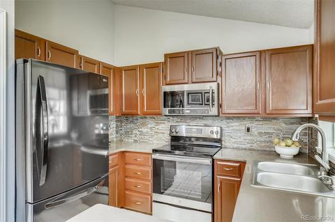 14764 E Scott Pl, Denver, CO 80239 photo 9
