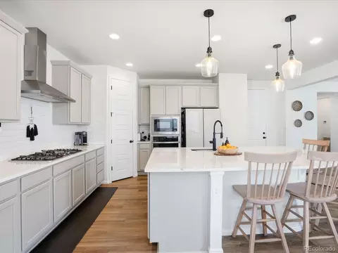 Kitchen - 24601 E 37th Ave, Aurora, CO 80019 photo 4 of 4