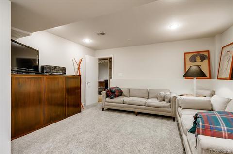 8550 E Temple Dr, Denver, CO 80237 photo 21