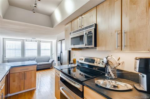 8550 E Temple Dr, Denver, CO 80237 photo 11