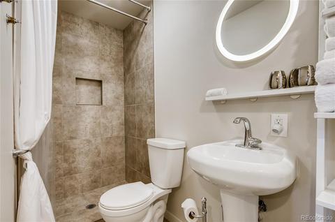 8550 E Temple Dr, Denver, CO 80237 photo 22