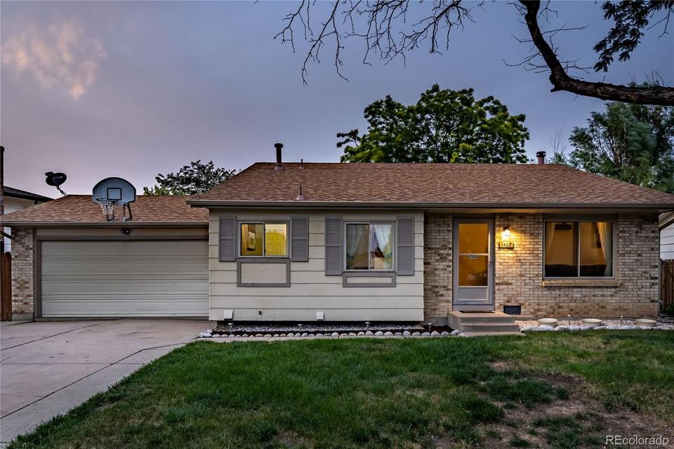  1468 S Argonne Cir, Aurora, CO 80017 photo 3