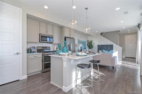 23516 E 5th Pl, Aurora, CO 80018 photo 3