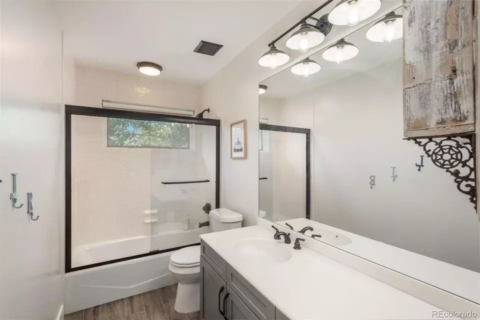 Bath - 23805 Currant Dr, Golden, CO 80401 photo 4 of 5
