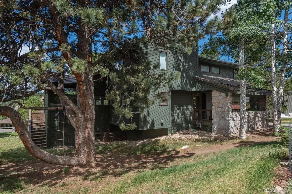 Exterior - 23805 Currant Dr, Golden, CO 80401 photo 3 of 8