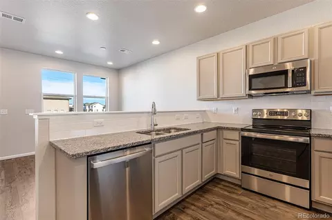 18948 E 64th Pl, Denver, CO 80249 photo 6
