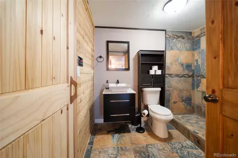 Bath - 24167 E 5th Pl, Aurora, CO 80018 photo 4 of 5