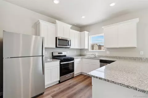 7406 E Big Thompson Cir, Frederick, CO 80530 photo 4