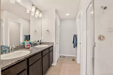 Bath - 19153 E 65th Pl #3, Denver, CO 80249 photo 2 of 3
