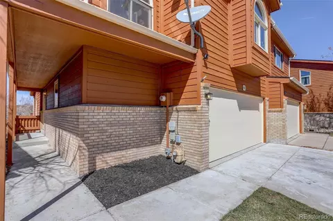 Exterior - 61 Wright Ct, Lakewood, CO 80228 photo 3 of 7
