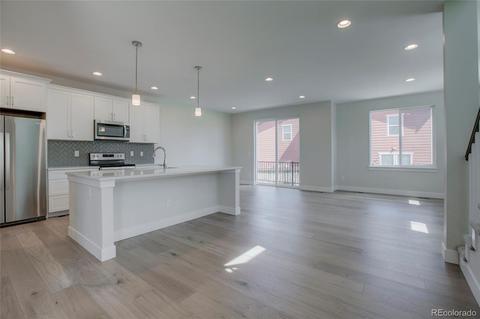 9601 E Idaho Pl, Denver, CO 80231 photo 4