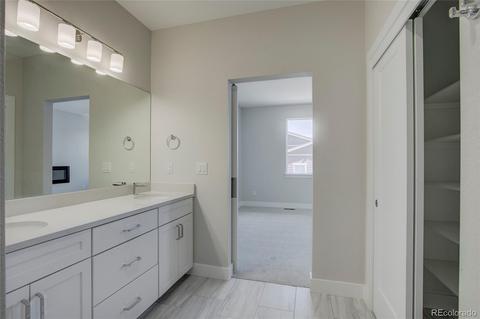 9601 E Idaho Pl, Denver, CO 80231 photo 23