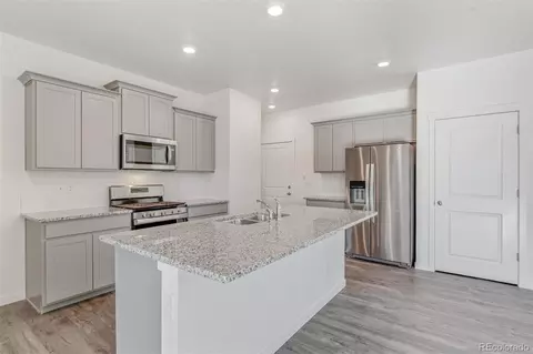 Kitchen - 28253 E 4th Pl, Watkins, CO 80137 photo 2 of 3