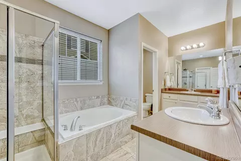 Bath - 22583 E Union Cir, Aurora, CO 80015 photo 2 of 6