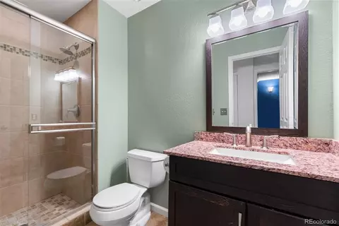 Bath - 5371 S Dunkirk Way, Centennial, CO 80015 photo 4 of 5