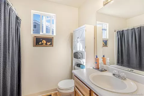 Bath - 4887 Duluth Ct, Denver, CO 80239 photo 3 of 3
