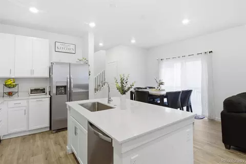 Kitchen - 555 Aspen Ave, Bennett, CO 80102 photo 4 of 5