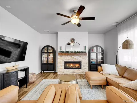 2545 Villageview Ln, Castle Rock, CO 80104