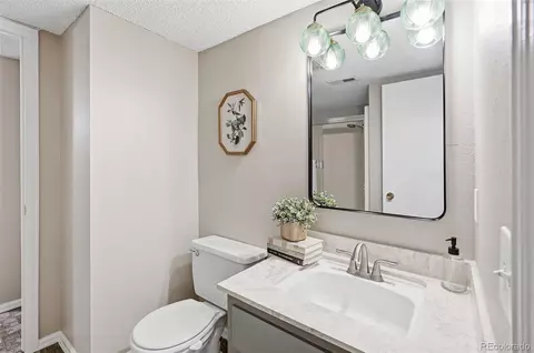 Bath - 3250 Oneal Cir #K22, Boulder, CO 80301 photo 2 of 2