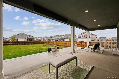 Exterior - 965 N Waterloo Ct, Aurora, CO 80018 photo 2 of 3