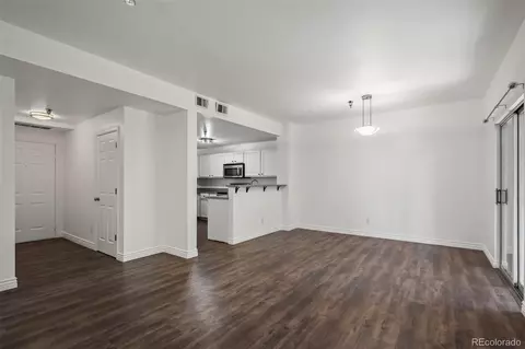 2575 S Syracuse Way #H206, Denver, CO 80231
