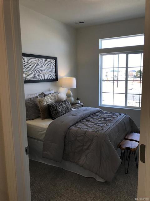 21702 E 50th Dr, Aurora, CO 80019 photo 5
