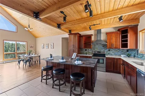 Kitchen - 1008 Cantiberry Rd, Divide, CO 80814 photo 1 of 5