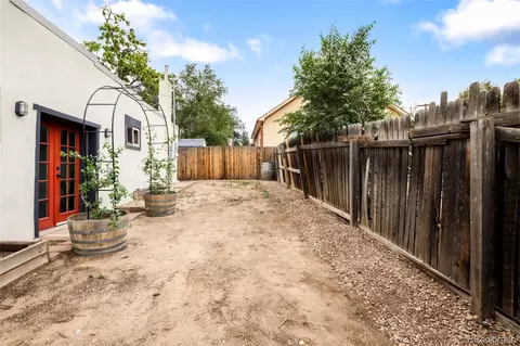 Exterior - 2910 N Columbine St, Denver, CO 80205 photo 2 of 5