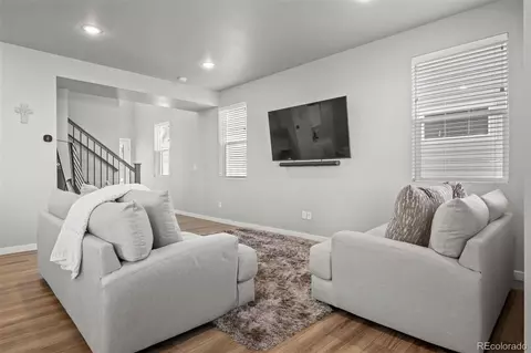 28458 E 8th Pl, Aurora, CO 80018 photo 9