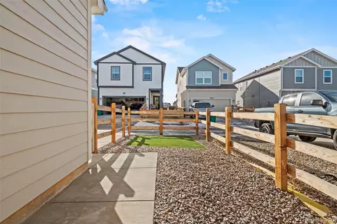 28458 E 8th Pl, Aurora, CO 80018 photo 24