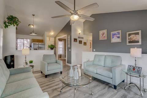 4918 Eureka Ct, Denver, CO 80239 photo 3