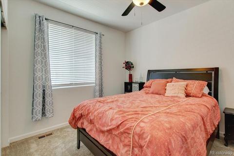 26947 E Maple Ave, Aurora, CO 80018 photo 4