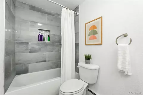 Bath - 5535 E Custer Pl, Denver, CO 80246 photo 3 of 5